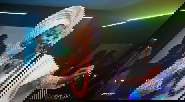 Blessing Lopez – Praise Medley – BLESSING LOPEZ Praise Medley Soundwela